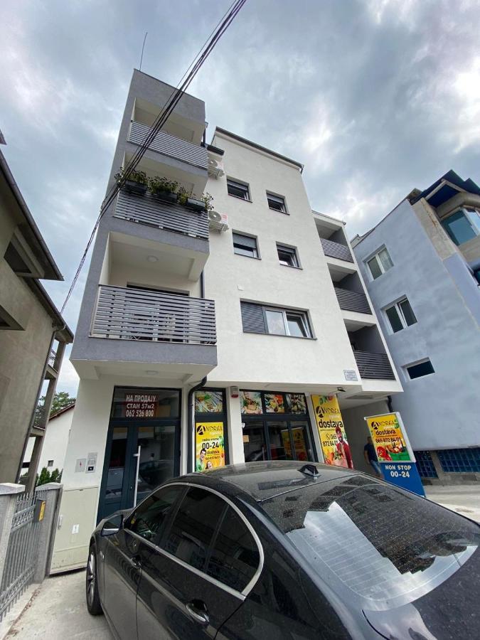 Dom Apartmani Kragujevac Ngoại thất bức ảnh